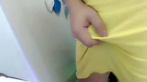 Snapshot of shea_andrea chatting on 05/16/26, 03:47 shea_andrea online show from 05/16/26, 03:47