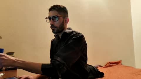 Snapshot of shebas07 chatting on 10/05/25, 06:12 shebas07 online show from 10/05/25, 06:12