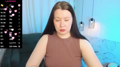 Snapshot of shedar_pretty chatting on 06/19/26, 05:45 Shedar online show from 06/19/26, 05:45