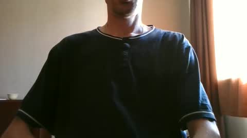 Snapshot of shedevr02 chatting on 10/18/25, 08:15 Roger online show from 10/18/25, 08:15