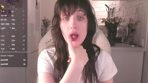 Chiara online show from 12/16/24, 12:04