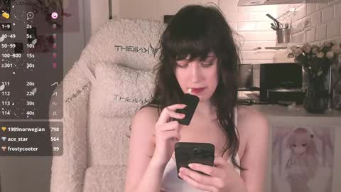 Chiara online show from 12/19/24, 08:44