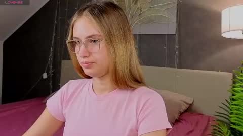 Amely online show from 07/24/26, 09:07