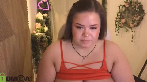 Snapshot of sheilla_queen chatting on 02/16/26, 01:29 sheilla_queen online show from 02/16/26, 01:29