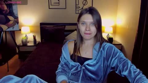 Snapshot of sheillatyler chatting on 01/24/25, 09:28 Alexis online show from 01/24/25, 09:28