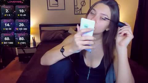 Snapshot of sheillatyler chatting on 02/01/25, 04:46 Alexis online show from 02/01/25, 04:46