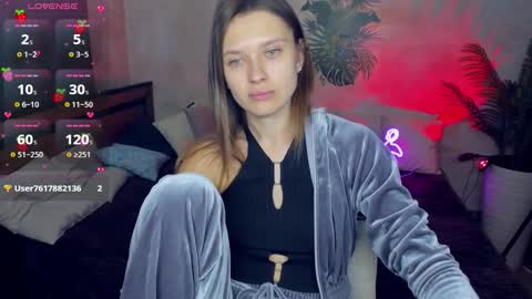 Snapshot of sheillatyler chatting on 10/23/25, 09:41 Alexis online show from 10/23/25, 09:41