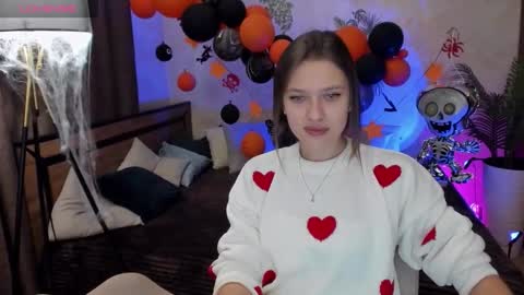 Snapshot of sheillatyler chatting on 11/03/25, 08:48 Alexis online show from 11/03/25, 08:48