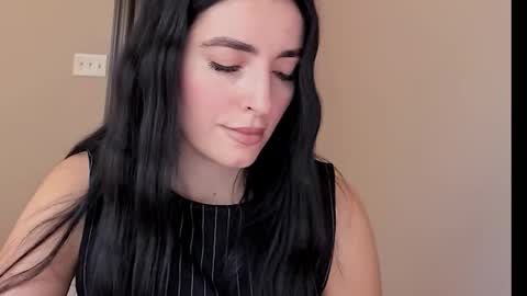 sheisallthat online show from 11/08/25, 09:13