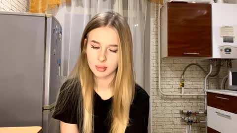 Jenny online show from 10/16/25, 08:21