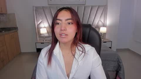 Snapshot of shelby_gix chatting on 10/25/25, 12:34 shelby online show from 10/25/25, 12:34