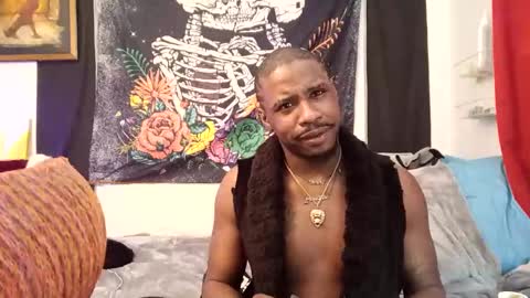 Snapshot of shelbycrazy chatting on 02/23/25, 08:17 King-shelb online show from 02/23/25, 08:17
