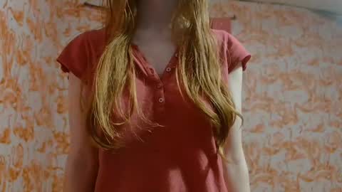 Erika online show from 09/17/25, 03:19