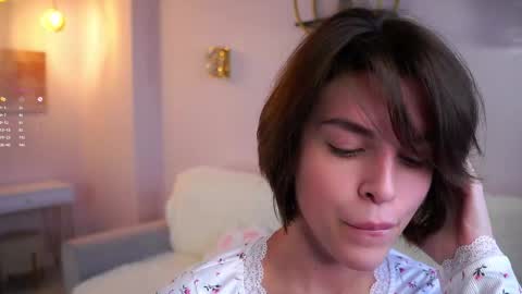 Alex online show from 10/04/25, 01:25