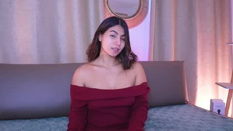 Snapshot of shelleymorell chatting on 11/11/25, 02:50 Transmission schedule Monday - Friday 715 am to 200 pm time Colombia online show from 11/11/25, 02:50