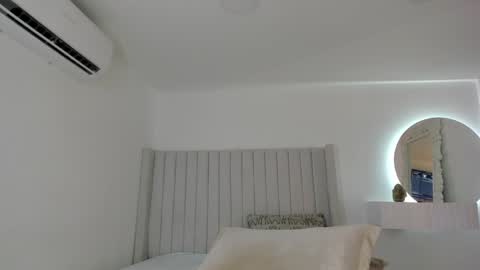 shelynna_azzul online show from 01/16/25, 07:41