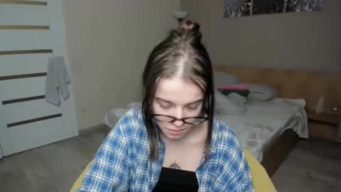 ShelyMoon online show from 01/06/25, 05:06