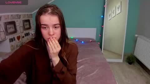 ShelyMoon online show from 02/18/25, 01:43