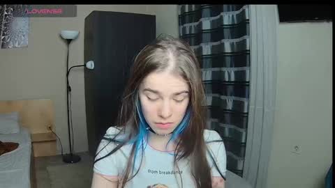 ShelyMoon online show from 03/05/25, 12:16