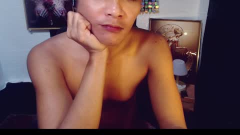 Snapshot of shemel69 chatting on 02/10/25, 12:19 MELODY online show from 02/10/25, 12:19