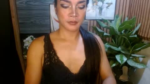 Snapshot of shemel69 chatting on 07/07/26, 10:36 MELODY online show from 07/07/26, 10:36