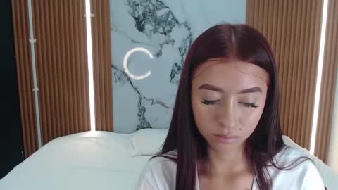 Snapshot of shena_nomy1 chatting on 10/24/25, 12:56 shena_nomy1 online show from 10/24/25, 12:56