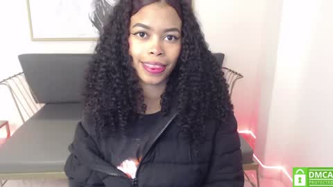Shenna online show from 01/18/25, 01:51