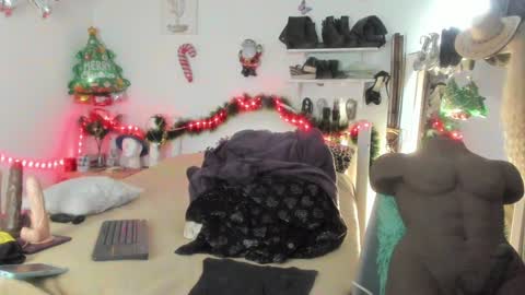 shera hade online show from 12/15/24, 03:42
