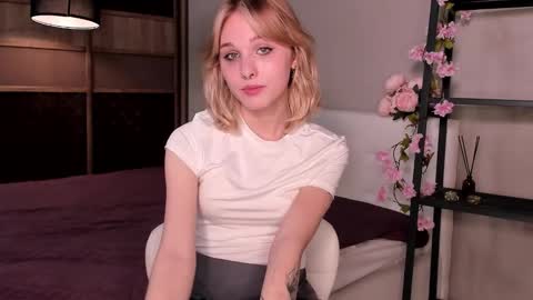 Sherl online show from 09/19/25, 06:52