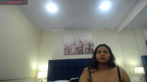 Sherine online show from 10/26/25, 12:33