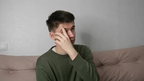 Max online show from 11/24/25, 03:28