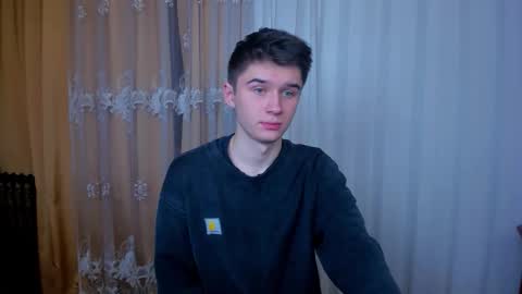 Max online show from 12/03/25, 07:45