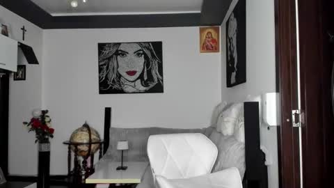 Edaline online show from 10/23/25, 04:17