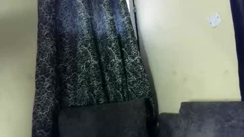 Snapshot of sherry_comet chatting on 12/20/25, 12:23 sherry online show from 12/20/25, 12:23