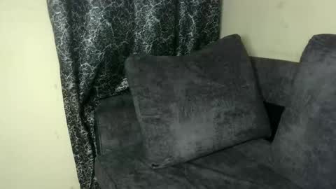 Snapshot of sherry_comet chatting on 12/22/25, 12:35 sherry online show from 12/22/25, 12:35