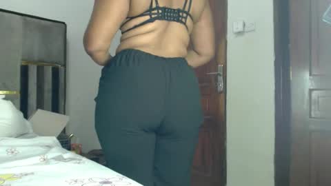 Sherry l online show from 02/16/25, 03:59