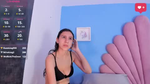 Snapshot of shery_milk chatting on 06/10/26, 11:31 Shery online show from 06/10/26, 11:31