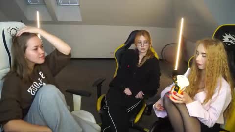 Snapshot of sheryl_elegance chatting on 10/01/25, 03:18 Sheryl online show from 10/01/25, 03:18