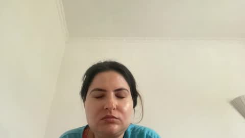 Shes Delicious online show from 10/16/25, 03:57