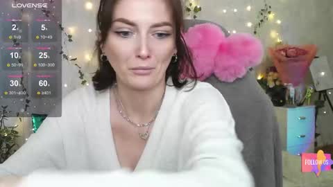 Vanessa online show from 11/19/25, 10:04