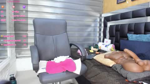 Snapshot of sheyla__ebony chatting on 03/09/26, 02:26 sheyla__ebony online show from 03/09/26, 02:26