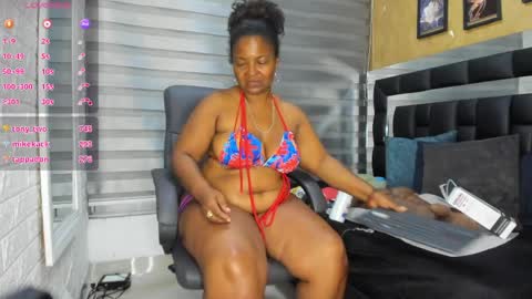 Snapshot of sheyla__ebony chatting on 03/28/26, 11:59 sheyla__ebony online show from 03/28/26, 11:59