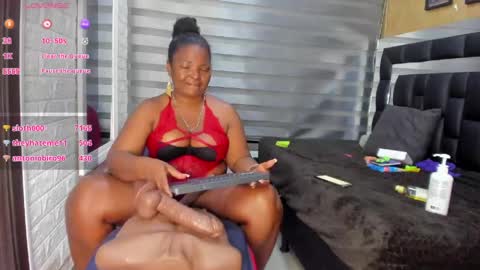 Snapshot of sheyla__ebony chatting on 04/18/26, 12:47 sheyla__ebony online show from 04/18/26, 12:47