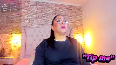 Keyla online show from 01/28/25, 12:22