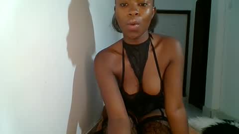 Snapshot of shi_assy chatting on 10/25/25, 06:02 shi assy online show from 10/25/25, 06:02