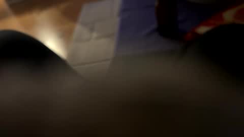 Snapshot of shida109 chatting on 11/23/25, 10:20 shida109 online show from 11/23/25, 10:20