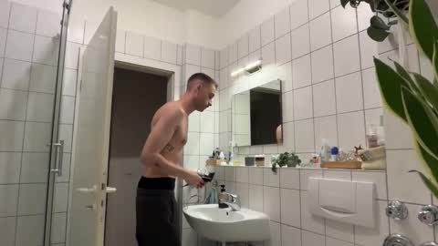 phil. online show from 11/03/25, 05:58