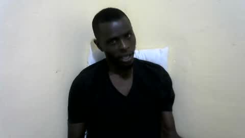 Snapshot of shikwekwe chatting on 02/21/25, 11:21 Collorewamadeals online show from 02/21/25, 11:21