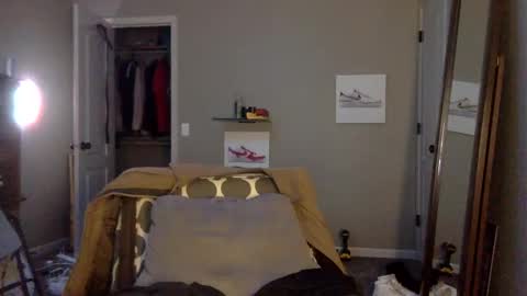 Snapshot of shimmyloe chatting on 10/29/25, 06:37 shimmyloe online show from 10/29/25, 06:37