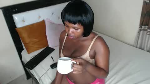 Snapshot of shinadee chatting on 11/09/25, 10:13 shinadee online show from 11/09/25, 10:13